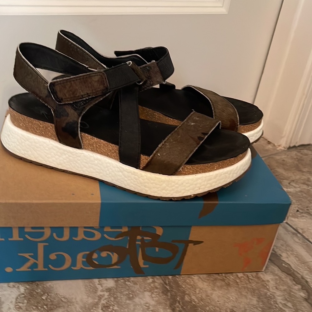 OTBT Sierra sandals